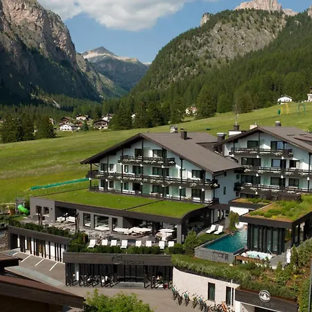 Biancaneve Family 4* Selva di Val Gardena